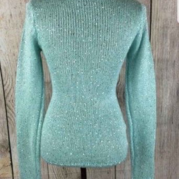 Beautiful Sweaters With Tiny Sequins. - Picture 7 of 16